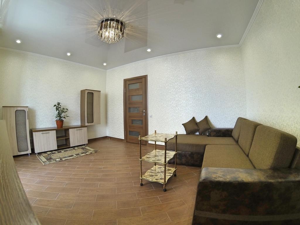 Naberezhnaya Roshen Apartment Vinnytsia Exterior photo