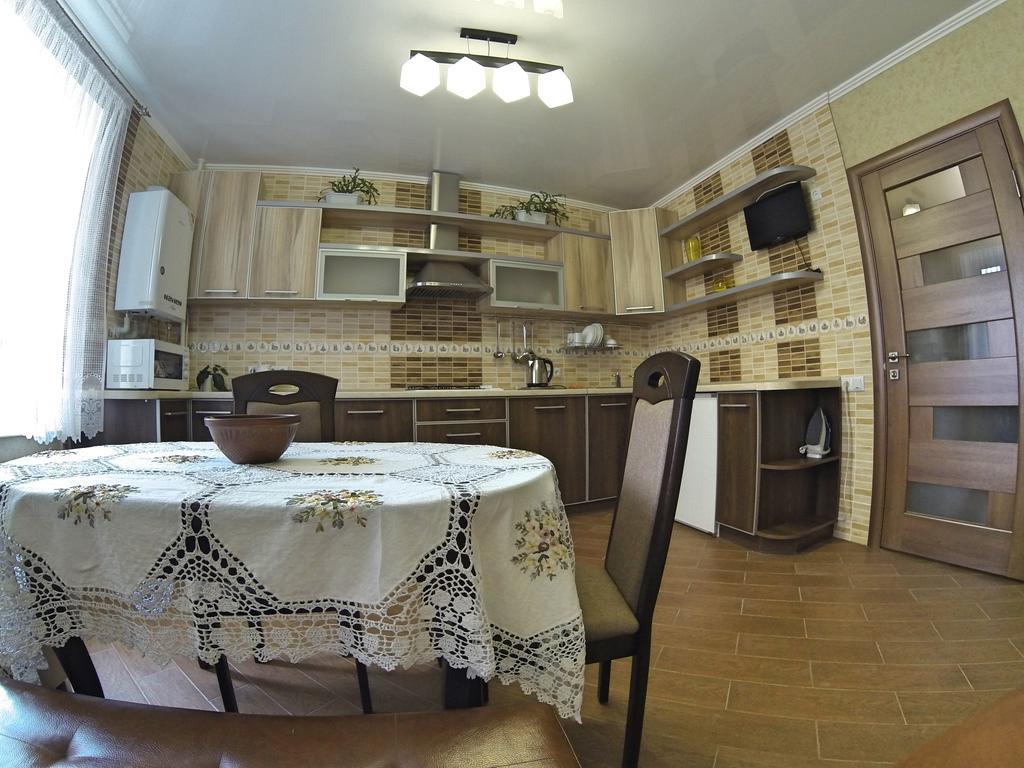 Naberezhnaya Roshen Apartment Vinnytsia Exterior photo