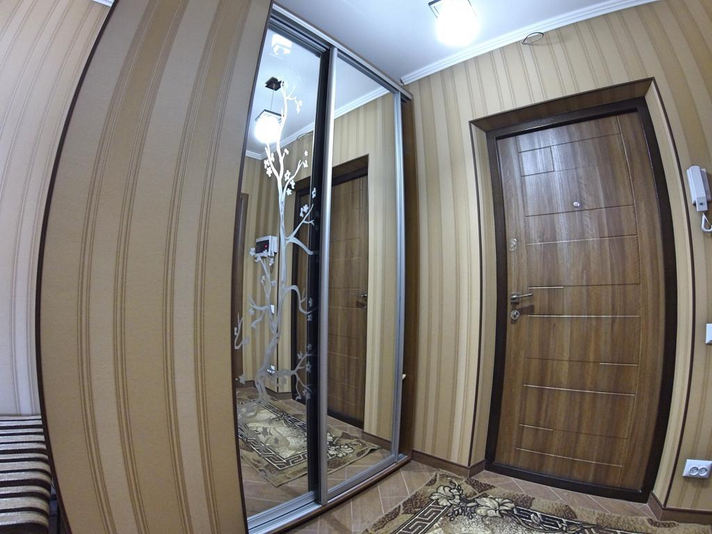 Naberezhnaya Roshen Apartment Vinnytsia Exterior photo